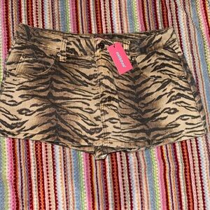 Edikted Brown and Black Jean Shorts with Bold Animal Print